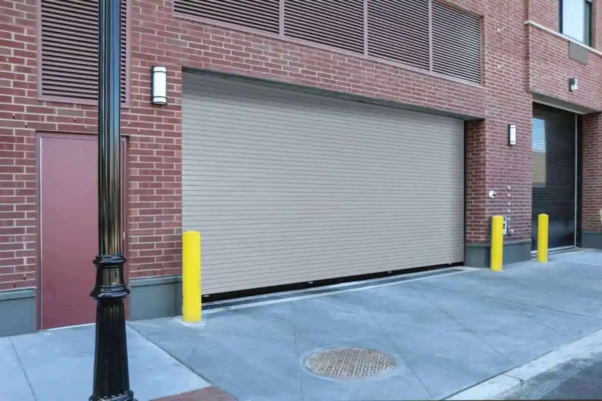  Garage Security Door; Rust Erosion Resistance 3 Materials Aluminum Wood Steel 