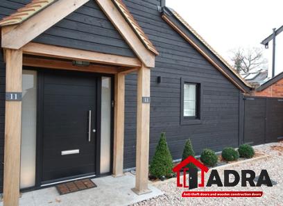 The price of bulk purchase of bespoke wooden front door is cheap and reasonable